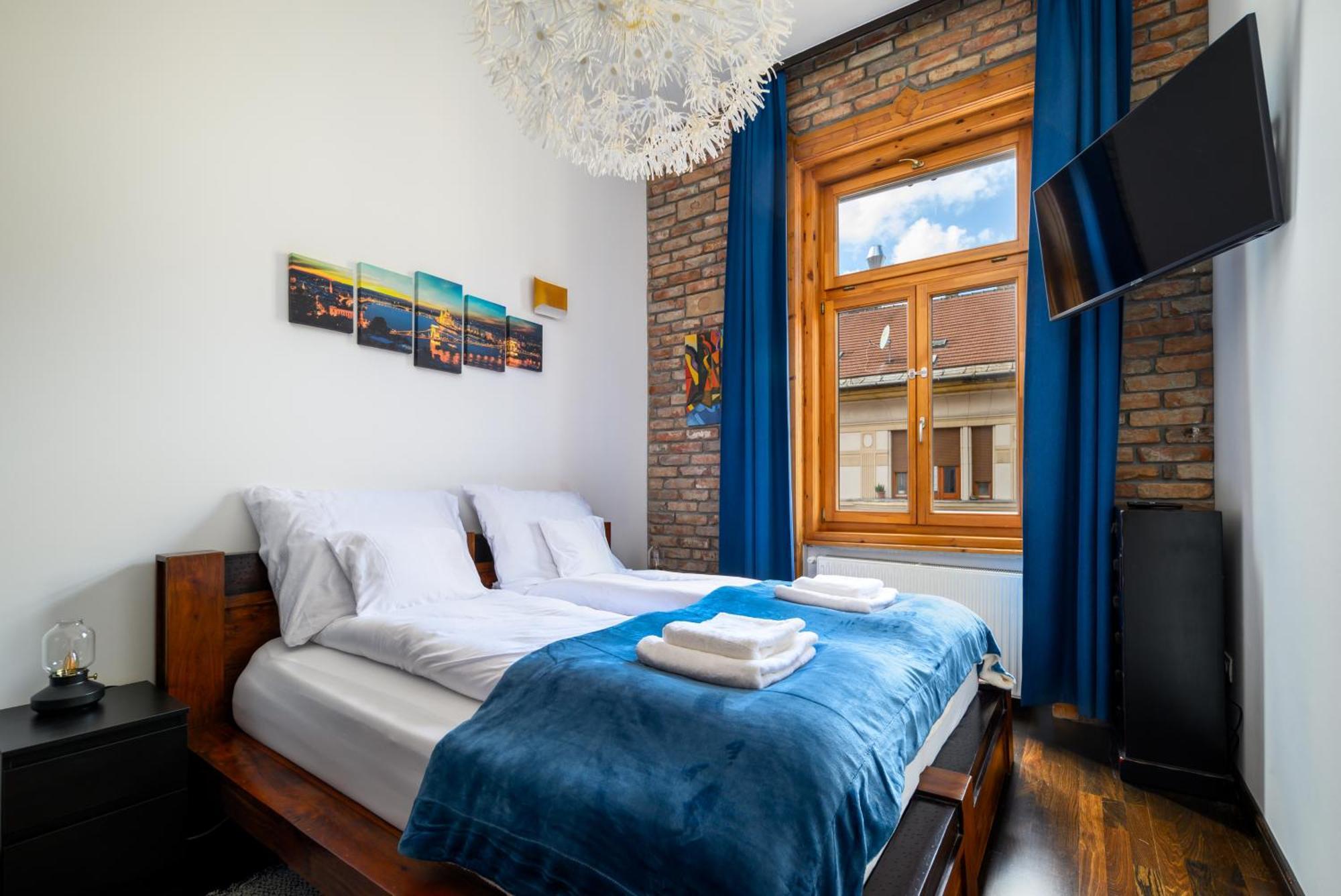 Rustic Downtown Apartment 106 M2 Budapest Esterno foto